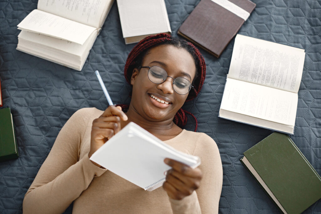 How to Write a Winning Scholarship Personal Statement (With Examples ...